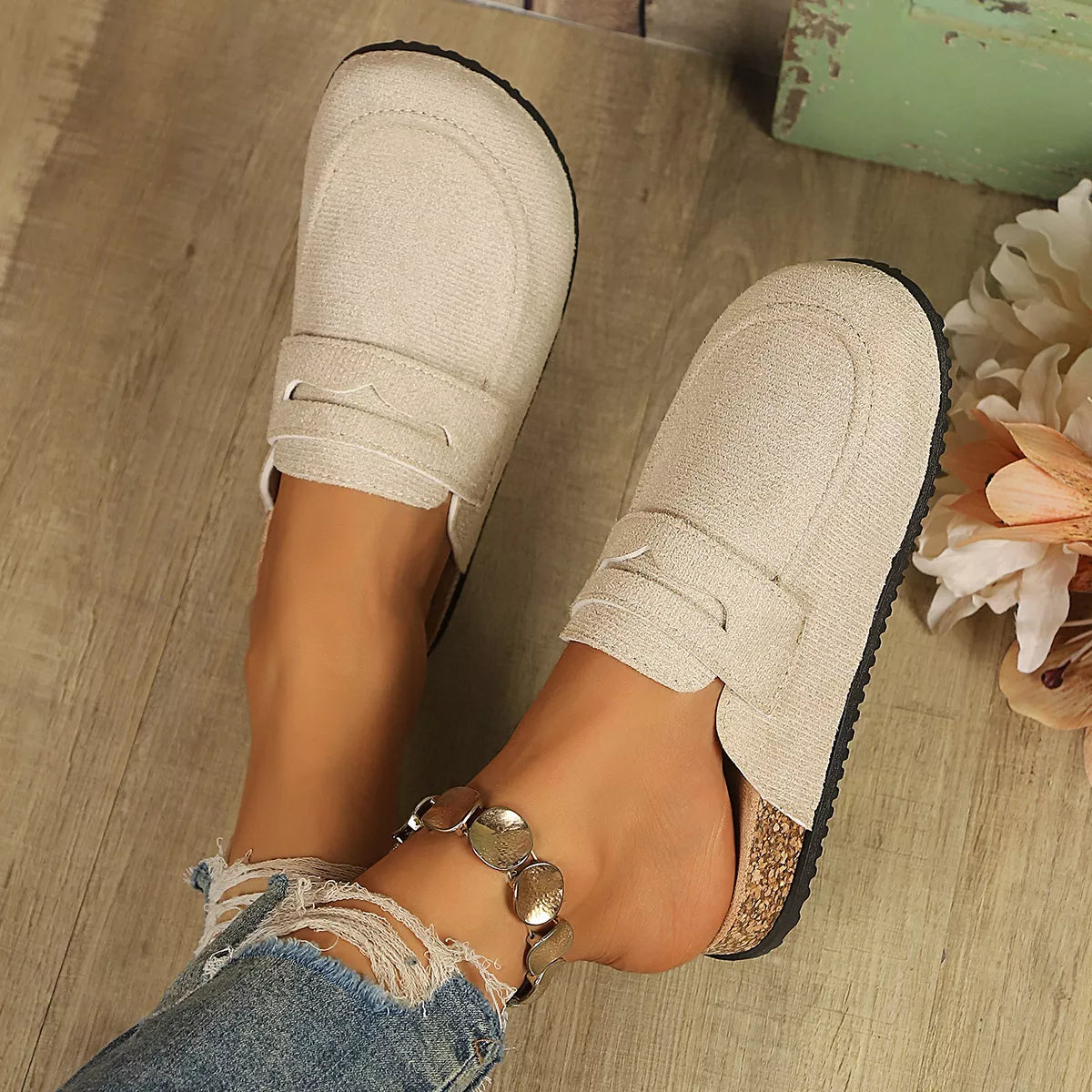 round toe slip-ons – dear monkey | dropsona suede,rubber - neutral - front view