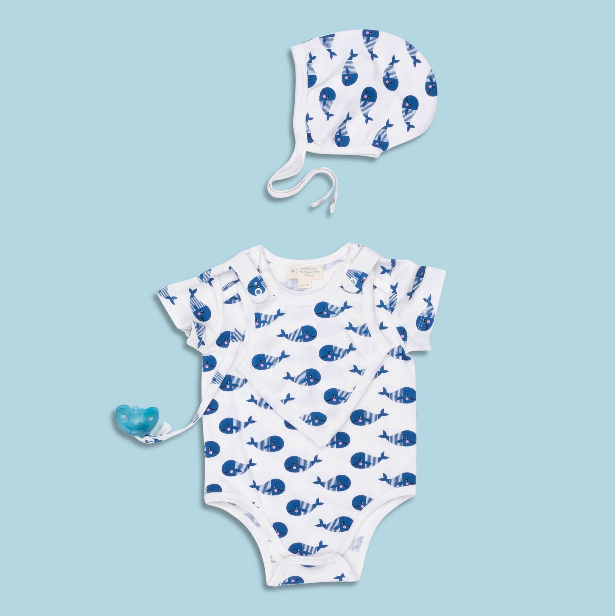 smart short sleeve baby bodysuit + bib - blue whale | dropsona - neutral - material texture
