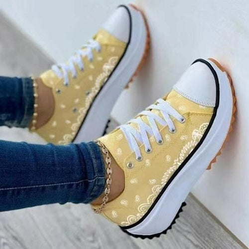 2022 pattern canvas women sneakers casual sport shoes | dropsona - neutral - close-up detail