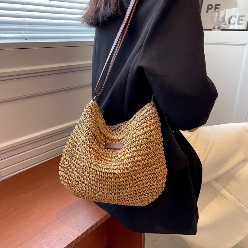 casual summer shoulder straw bag – the s | dropsona - neutral - close-up detail