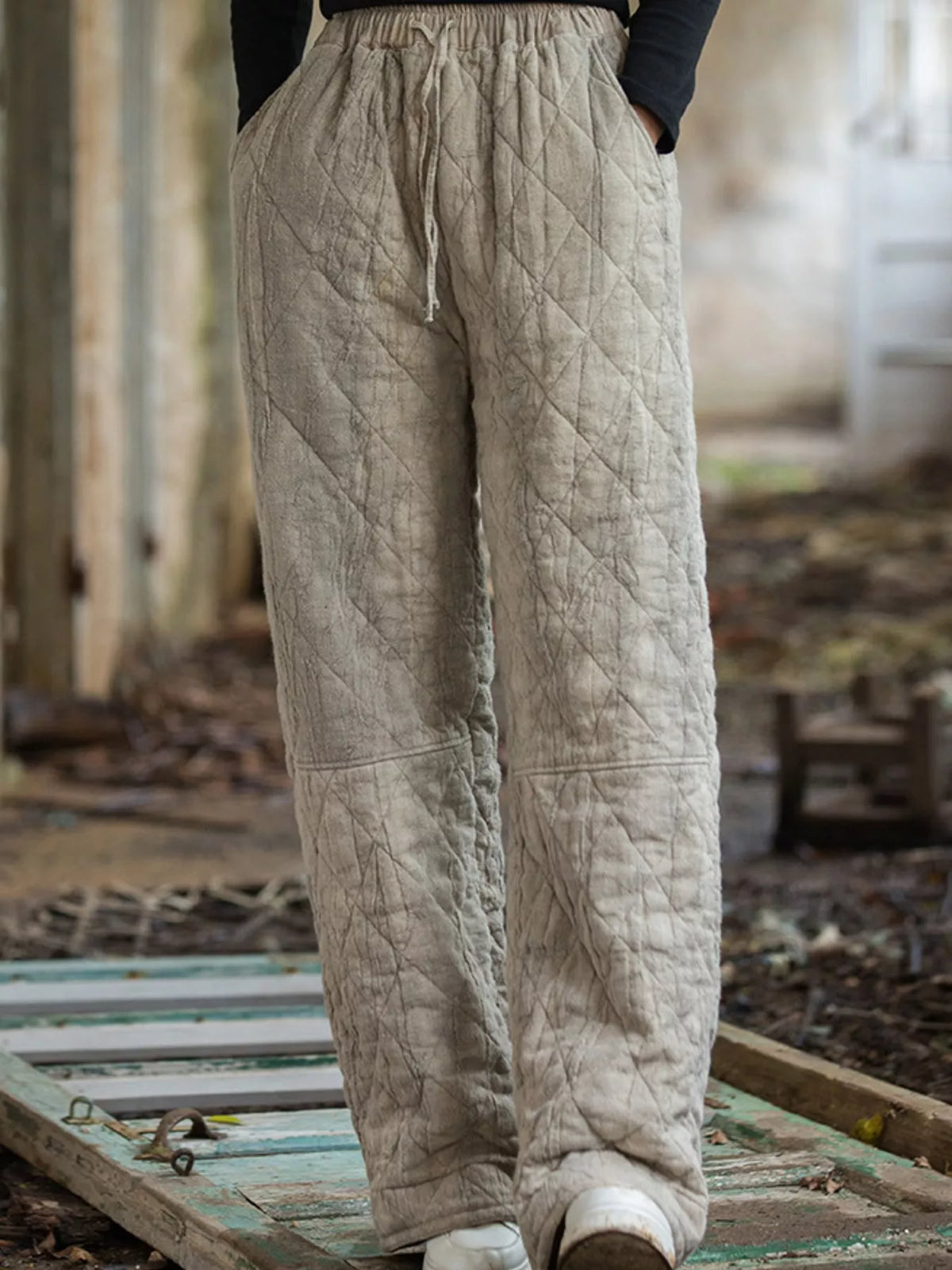 quilted high-waisted wide-leg casual pants | dropsona - neutral - front view