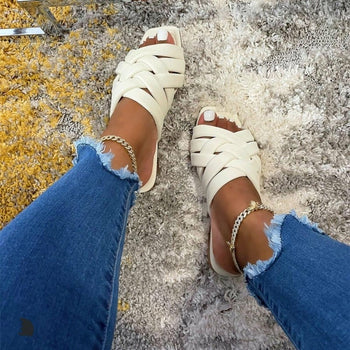 summer casual outdoor leather flat women slippers blue | dropsona - neutral - close-up detail