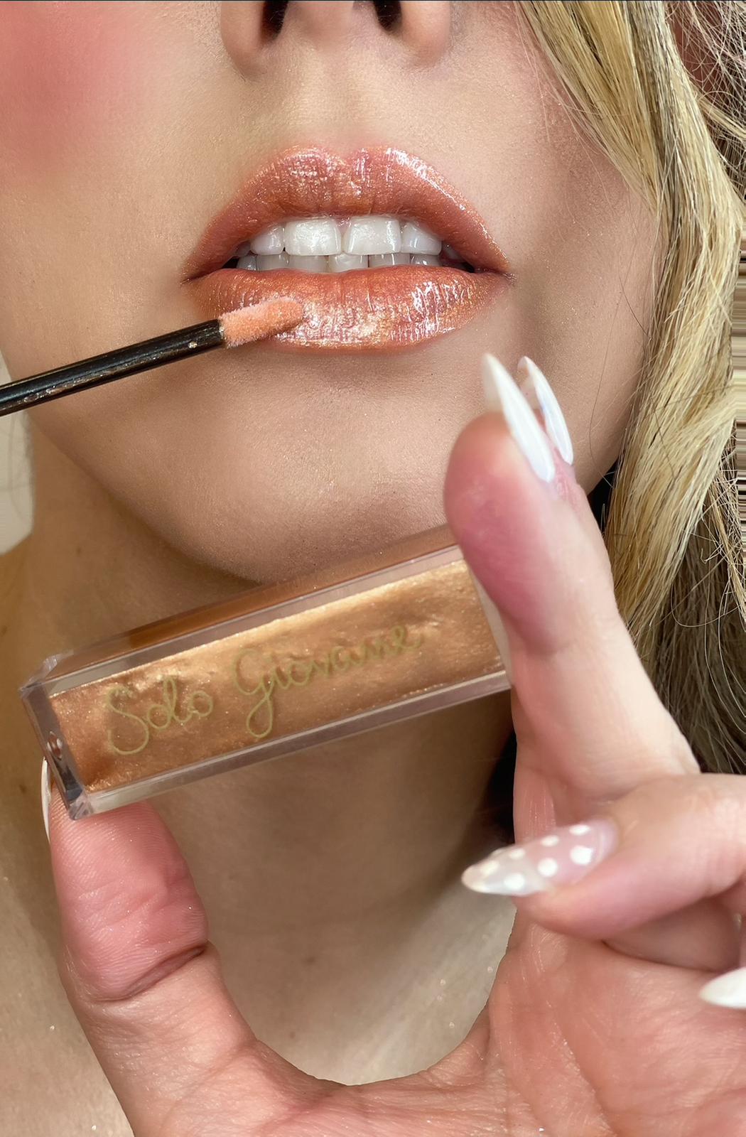 semi-clear lip-gloss 2 – long-lasting, moisturizing se | dropsona - neutral - everyday use