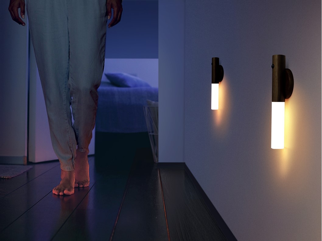 portable wireless lamp sensor auto motion detector lam | dropsona - neutral - usage example