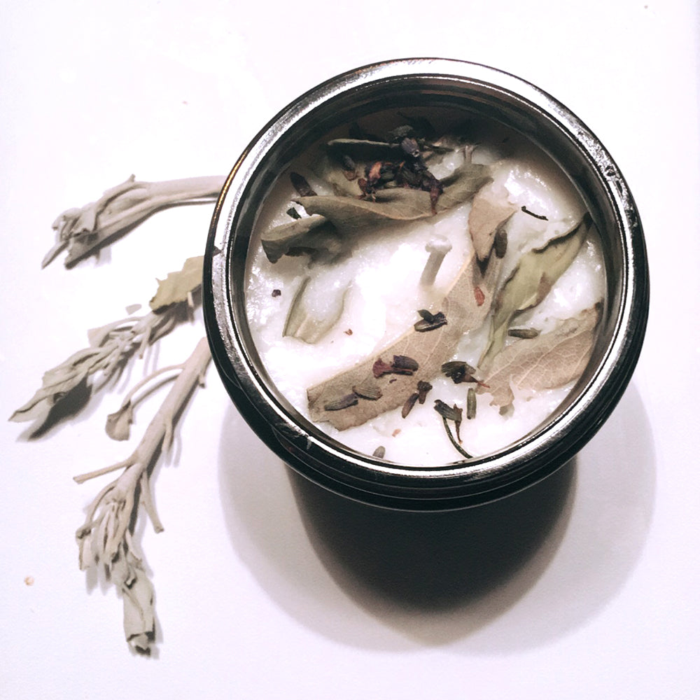 lavender + white sage aromatherapy scented soy wax can | dropsona - neutral - close-up detail