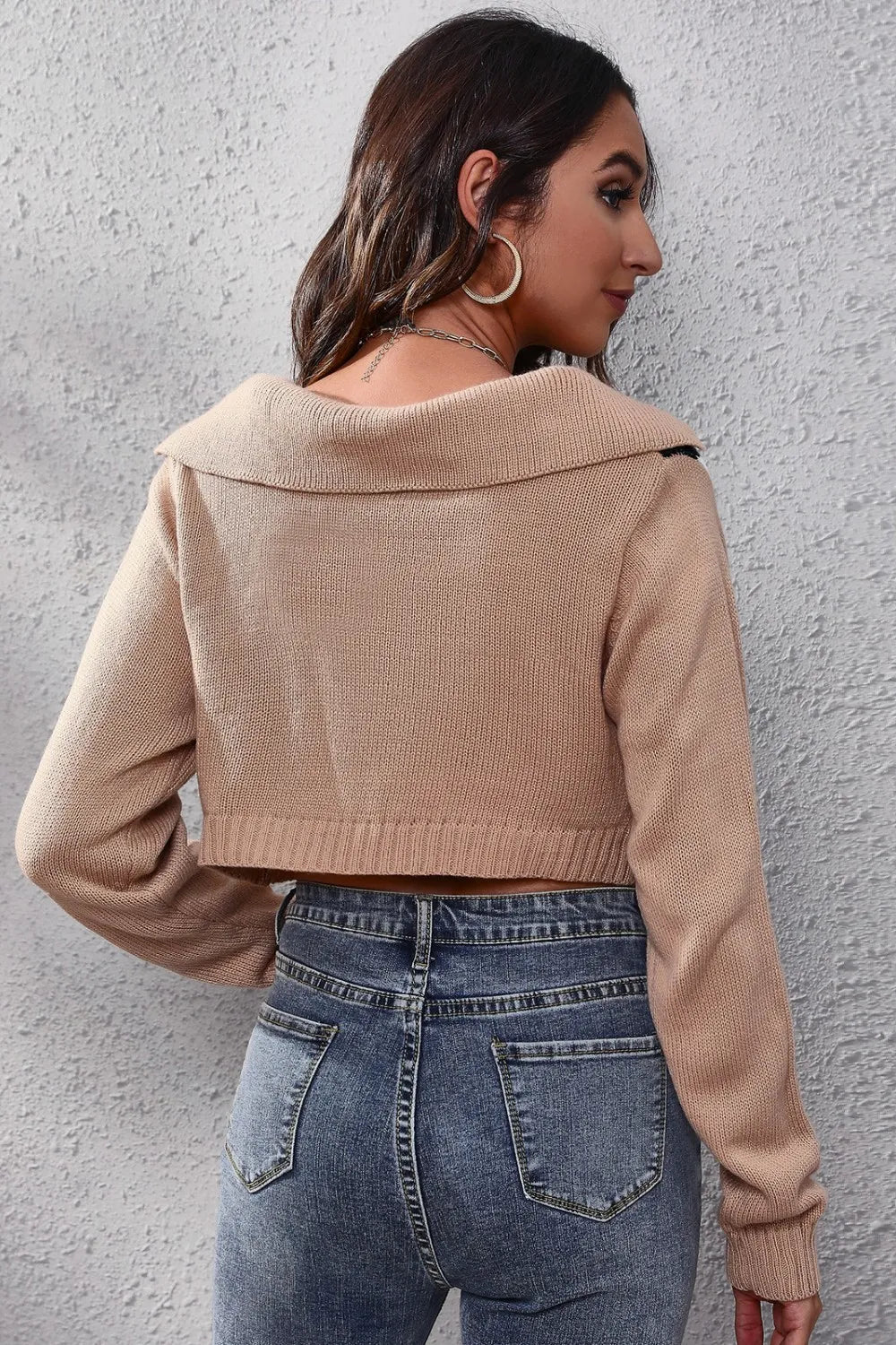 geometric long sleeve cropped sweater – basic style | dropsona - neutral - front view