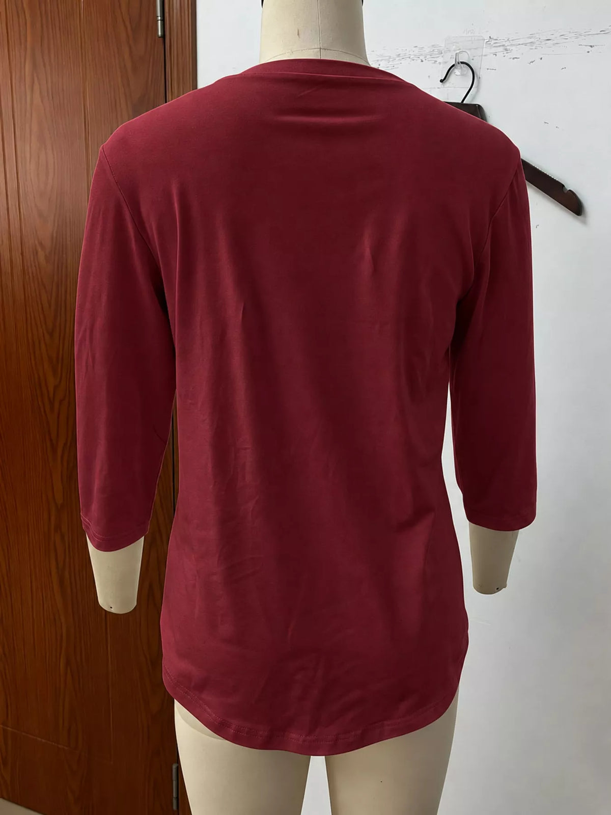 full size v-neck half sleeve t-shirt plus | dropsona - neutral - size reference
