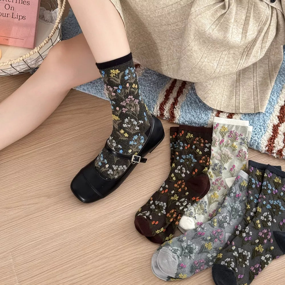 5 pair vintage floral embroidered crew socks – candy | dropsona - neutral - close-up detail