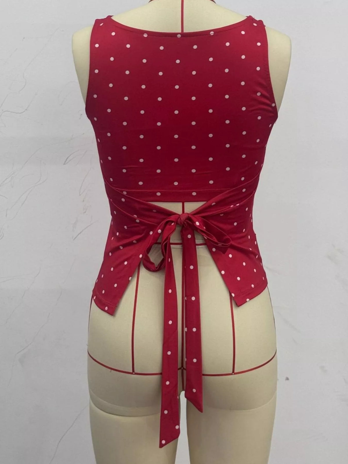 polka dot print sleeveless tank top with tie back | dropsona - neutral - packaging