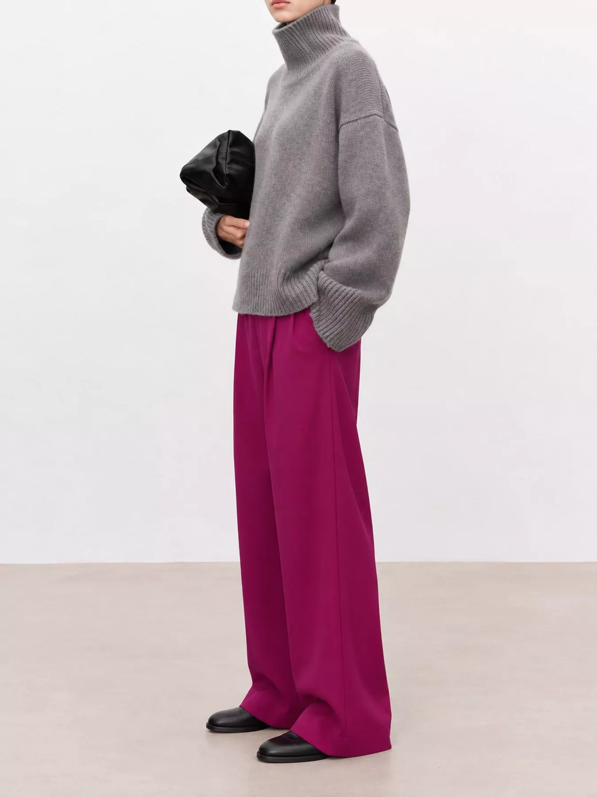 oversized turtleneck wool sweater | dropsona - neutral - material texture