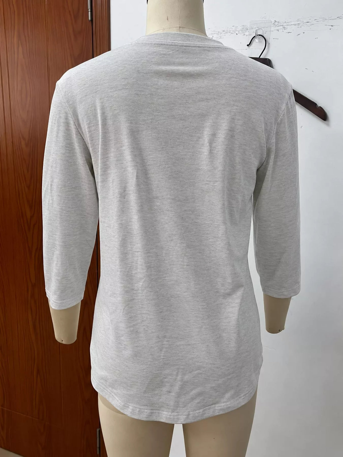 full size v-neck half sleeve t-shirt plus | dropsona - neutral - usage example