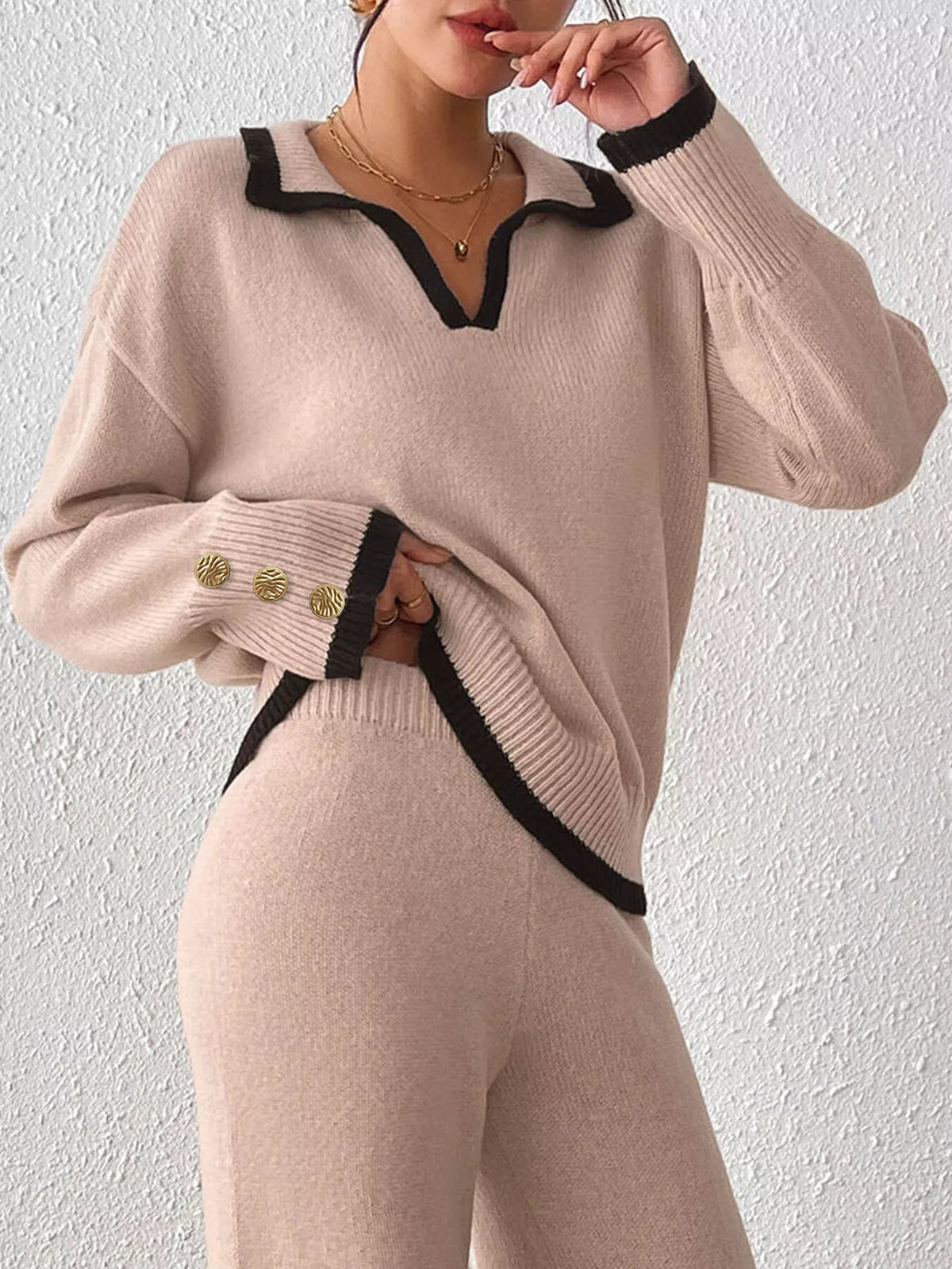 contrast trim polo collar sweater | dropsona - neutral - close-up detail