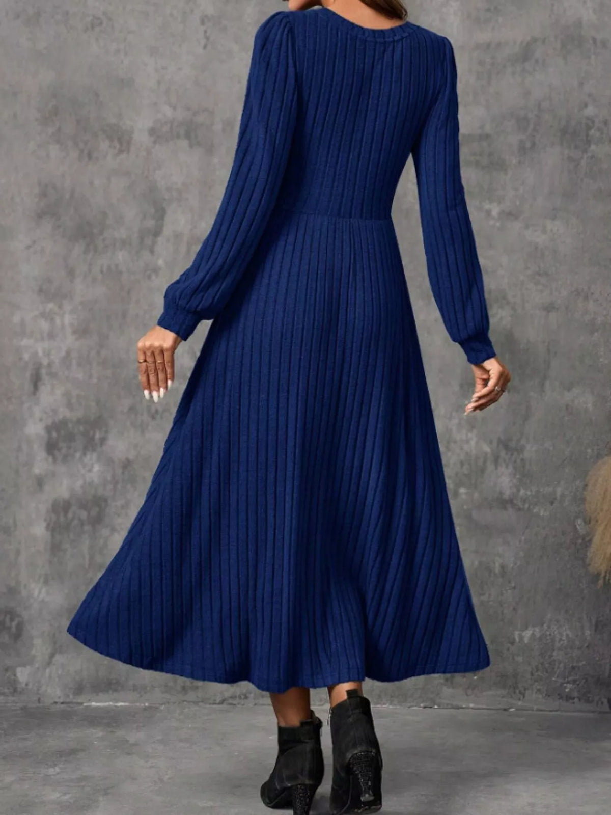 ribbed knit long sleeve a-line midi dress – | dropsona - neutral - close-up detail
