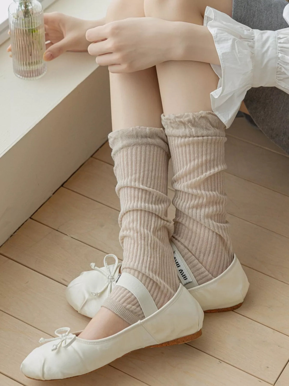 stirrup leg warmers – candy | dropsona cotton - neutral - close-up detail