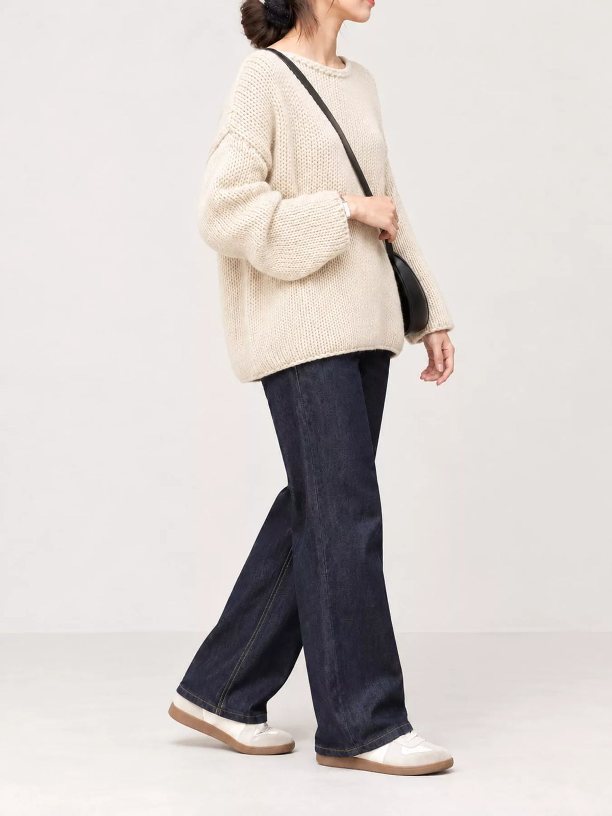 chunky knit dropped shoulder sweater | dropsona - neutral - usage example