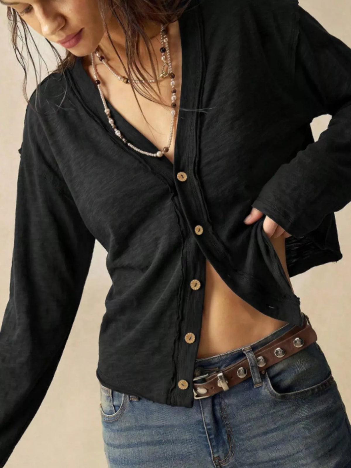 exposed seam long sleeve shirt with two way to wear | dropsona - neutral - size reference