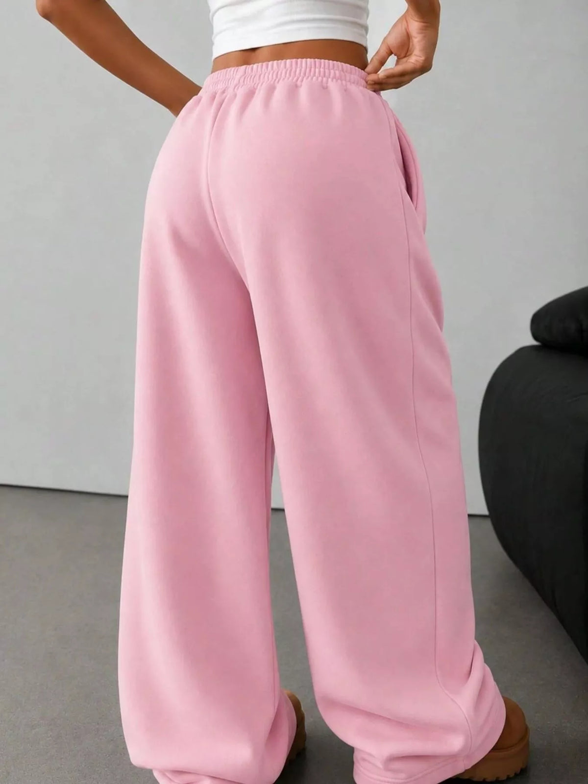 elastic waist wide-leg sweatpants – pocketed | dropsona - neutral - usage example