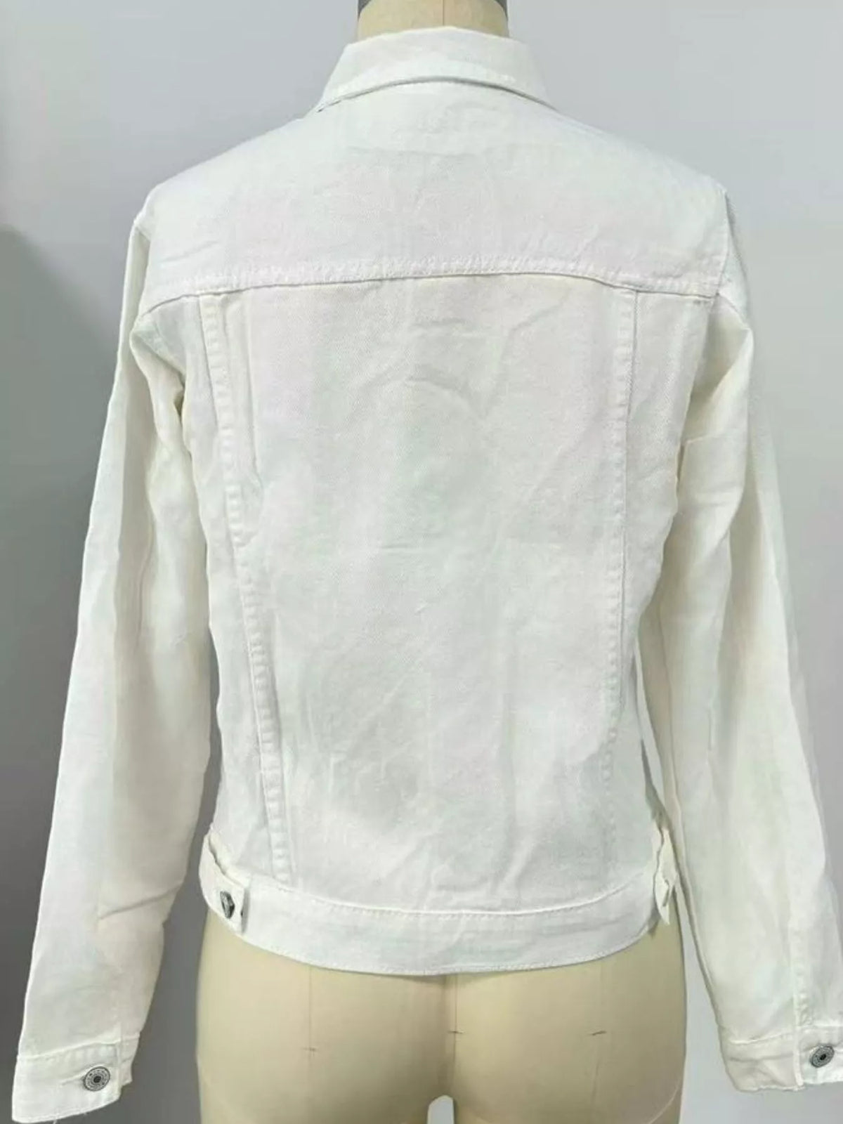 slim-fit button up denim jacket – buttoned,pocketed | dropsona - neutral - close-up detail