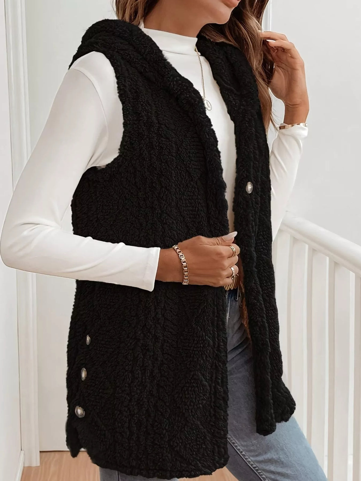 hooded sherpa vest coat – buttoned,thermal closure | dropsona - neutral - front view
