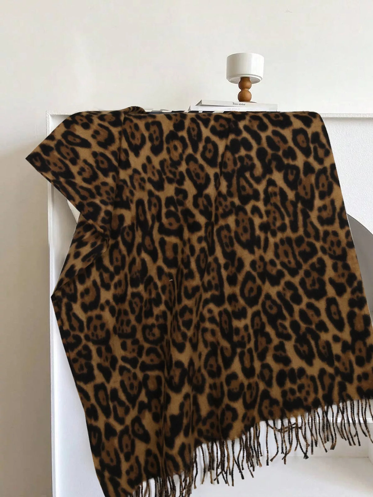 leopard fringe scarf – filadelfia | dropsona polyester fiber - neutral - front view