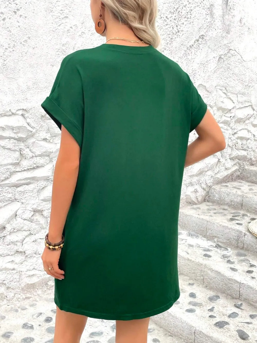 round neck short sleeve mini dress – basic style | dropsona - neutral - close-up detail
