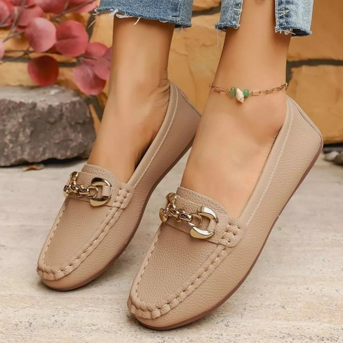 round toe slip-ons – classy ballet flats | dropsona - neutral - material texture