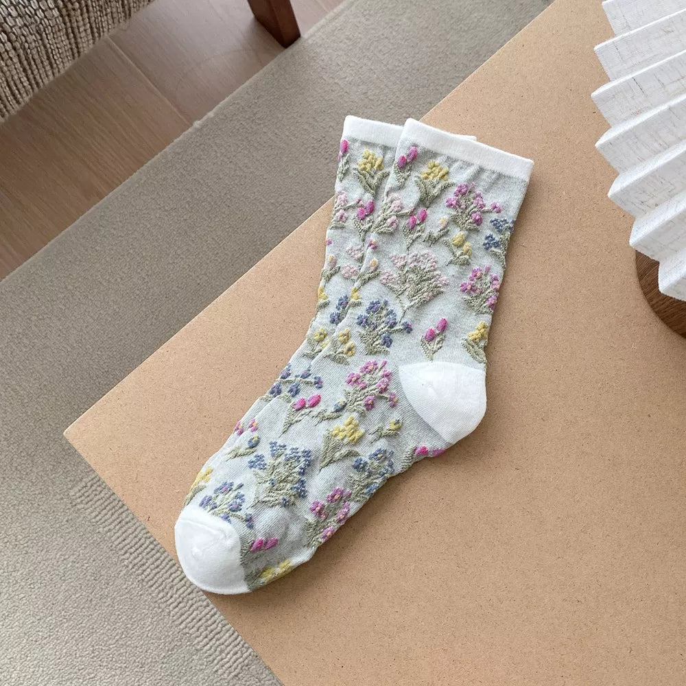 5 pair vintage floral embroidered crew socks – candy | dropsona - neutral - front view