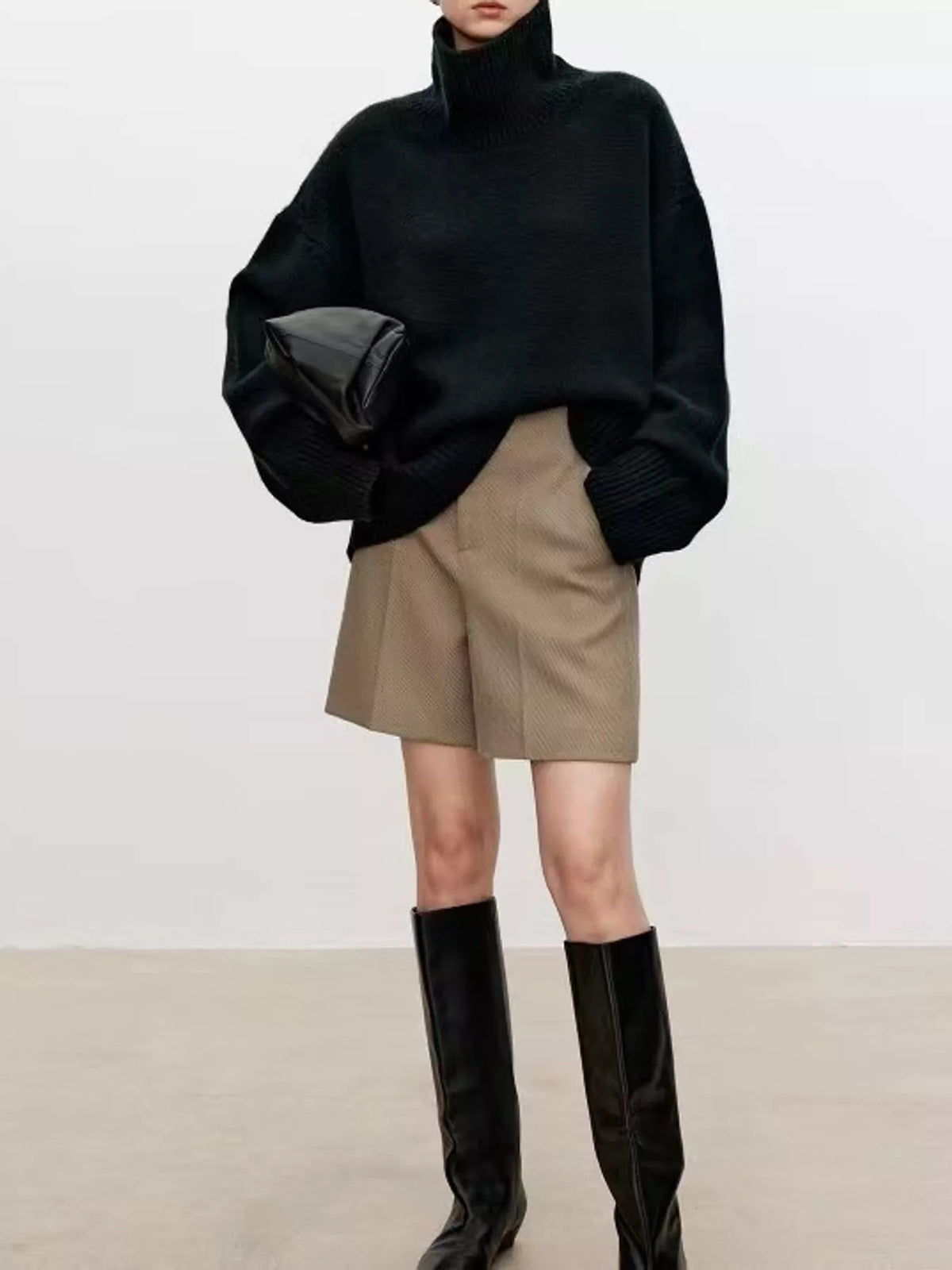 oversized turtleneck wool sweater | dropsona - neutral - size reference