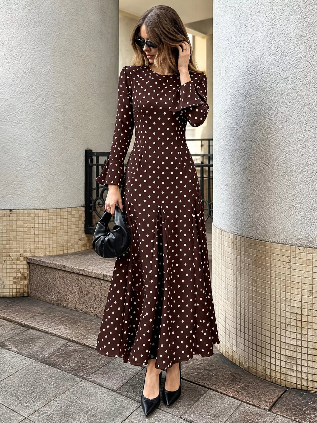 polka dot long sleeve maxi dress – zipper | dropsona - neutral - close-up detail