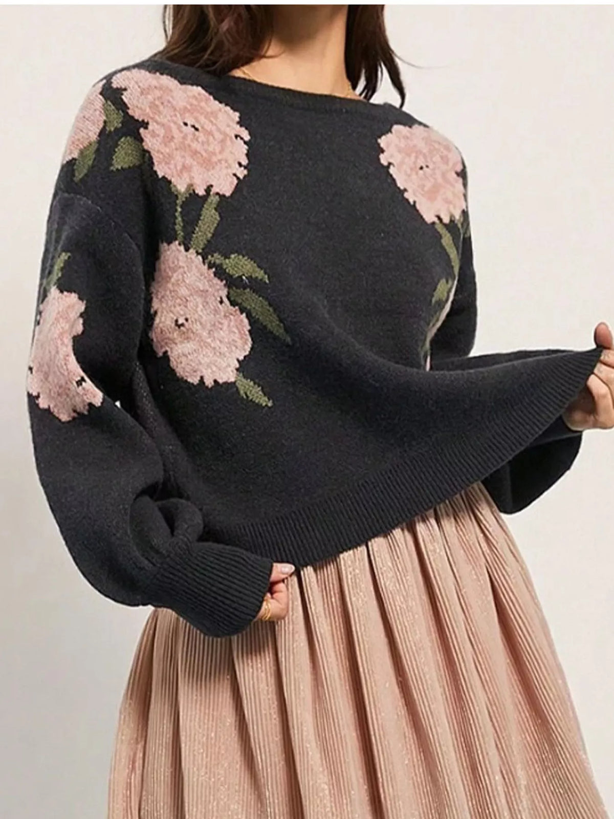 floral pattern dropped shoulder sweater – basic style | dropsona - neutral - size reference
