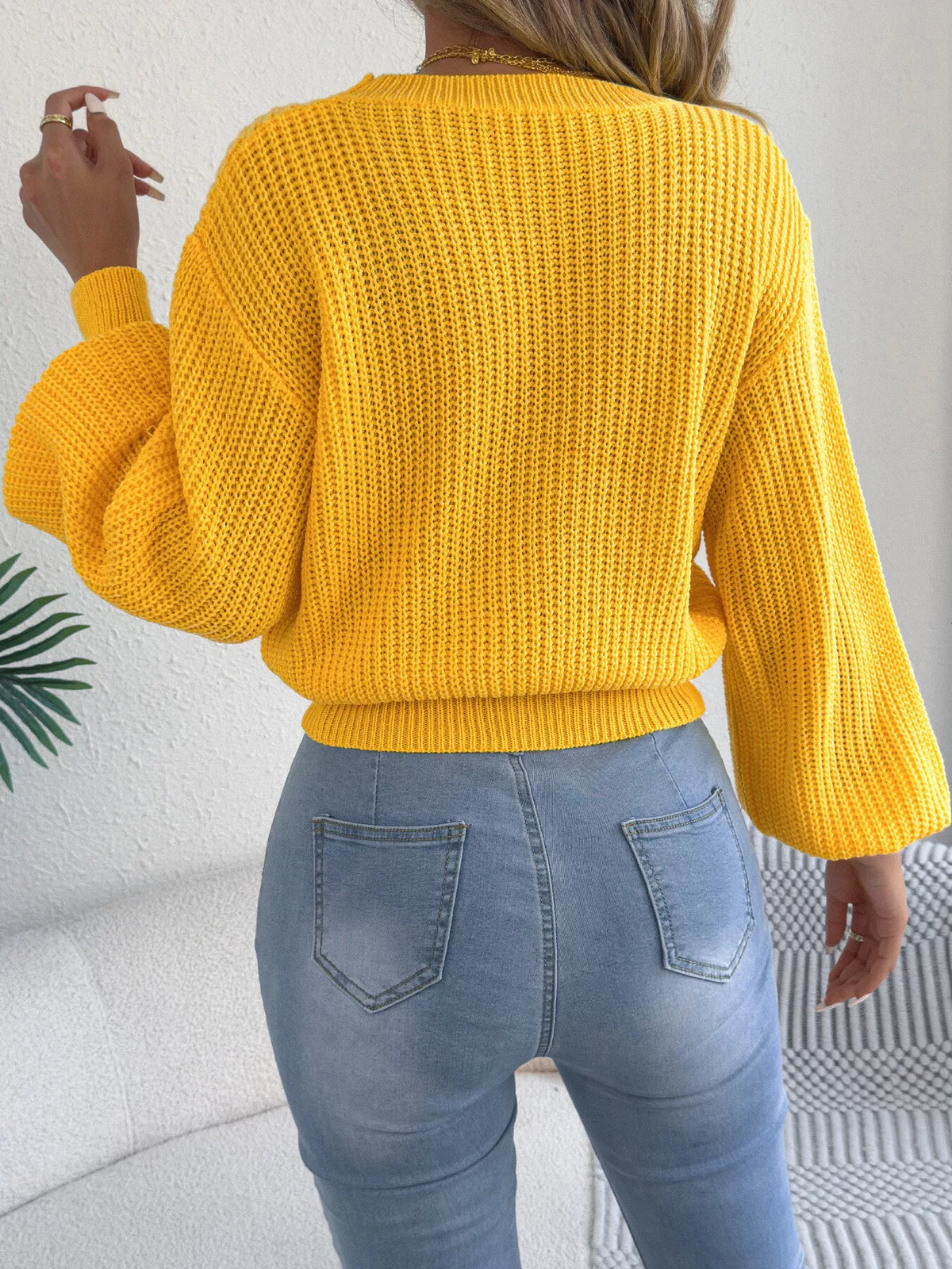 argyle pattern lantern sleeve knit sweater | dropsona - neutral - usage example