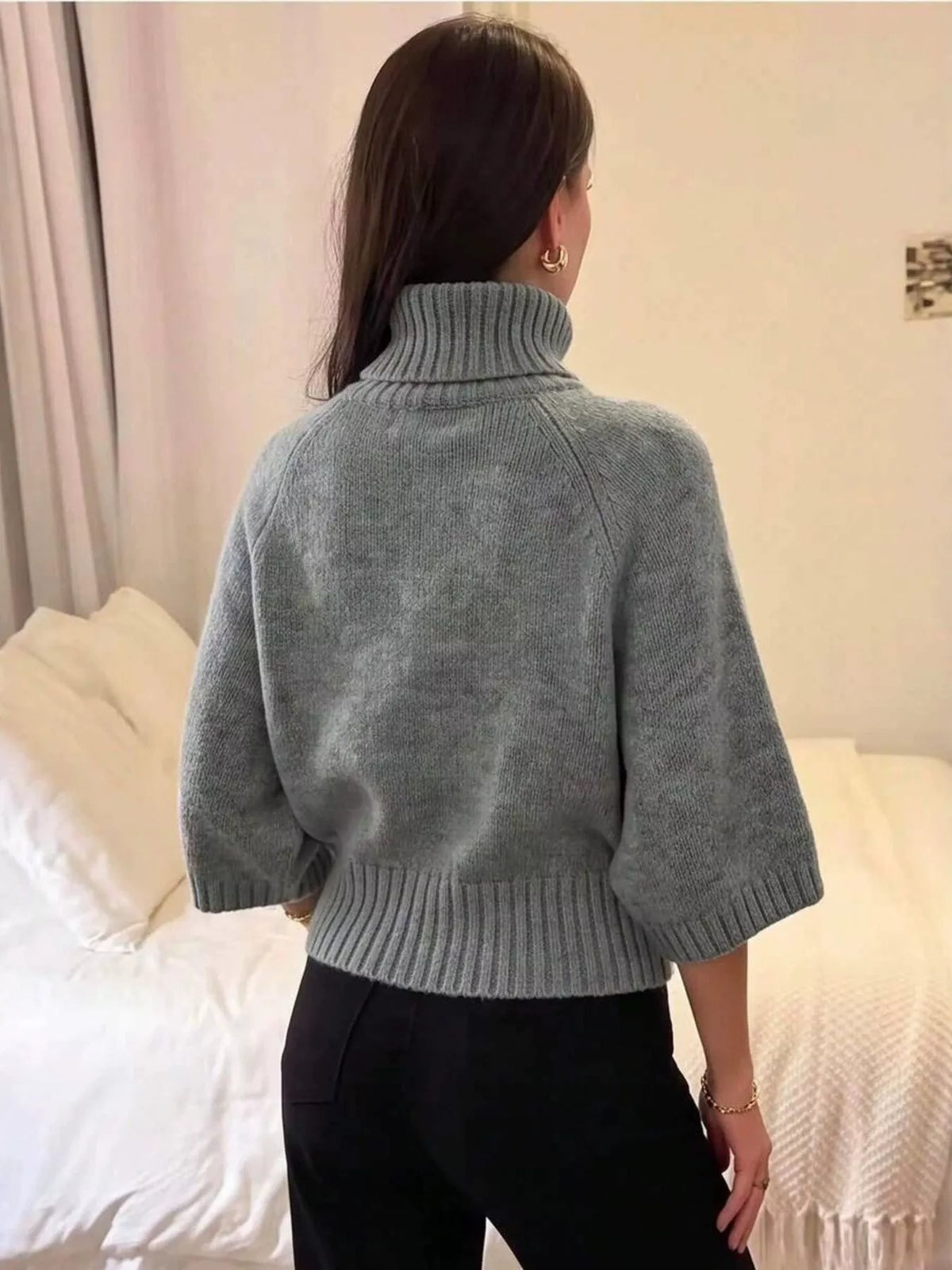 turtleneck batwing sleeve sweater – basic style | dropsona - neutral - usage example