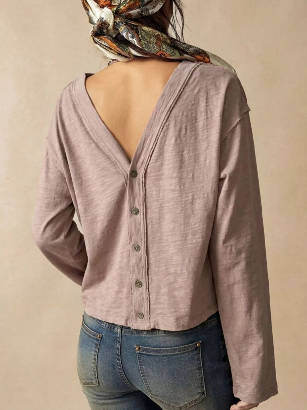 exposed seam long sleeve shirt with two way to wear | dropsona - neutral - usage example