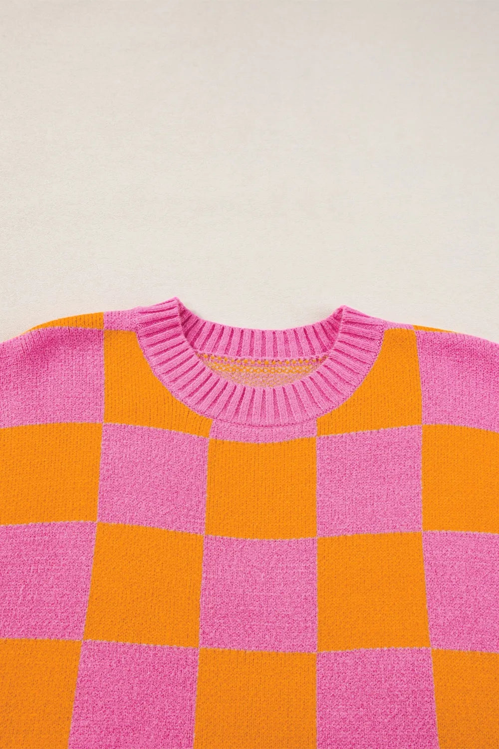 checkered round neck short sleeve sweater | dropsona - neutral - packaging