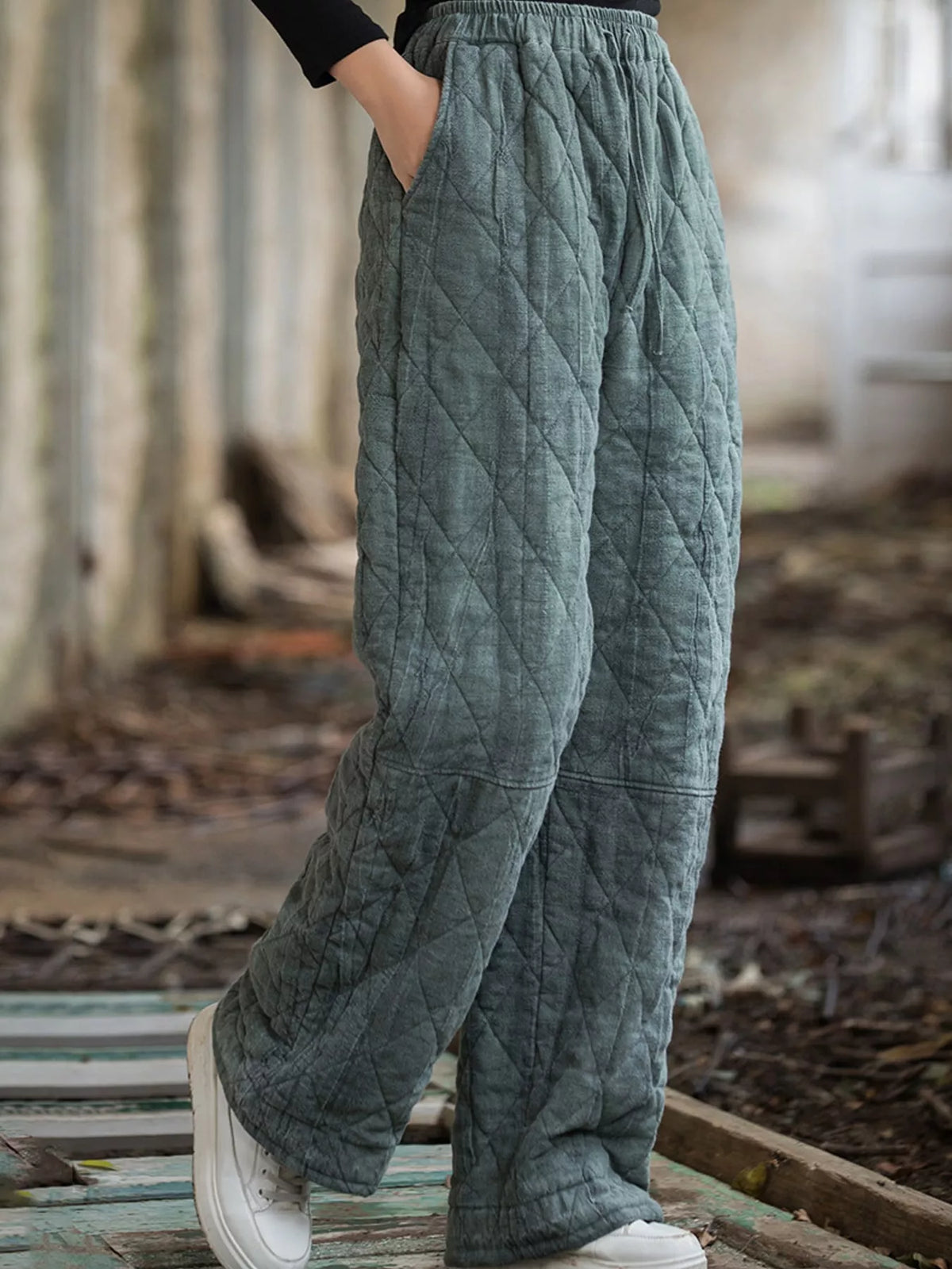 quilted high-waisted wide-leg casual pants | dropsona - neutral - size reference