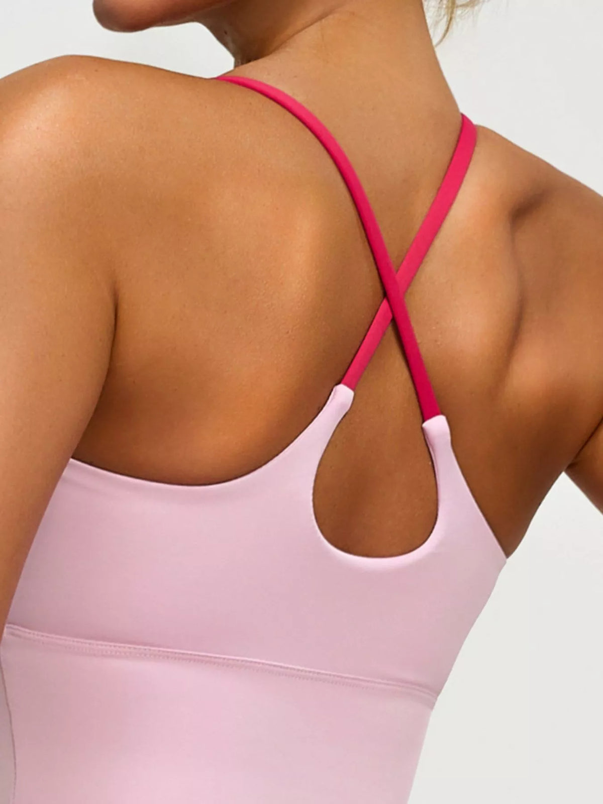 criss-cross back active bra | dropsona - neutral - packaging