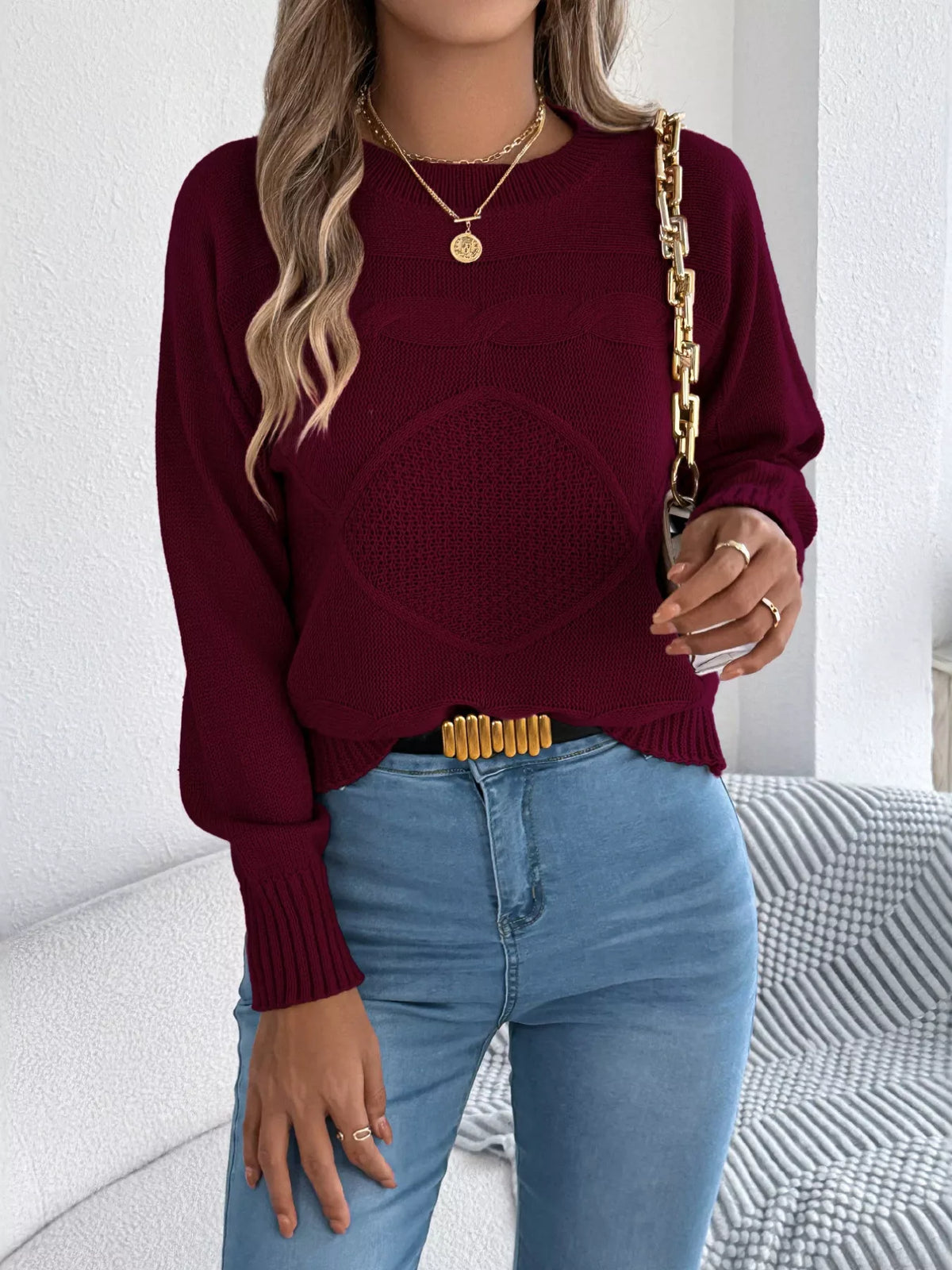 cable knit crew neck sweater – basic style,cable-knit | dropsona - neutral - close-up detail