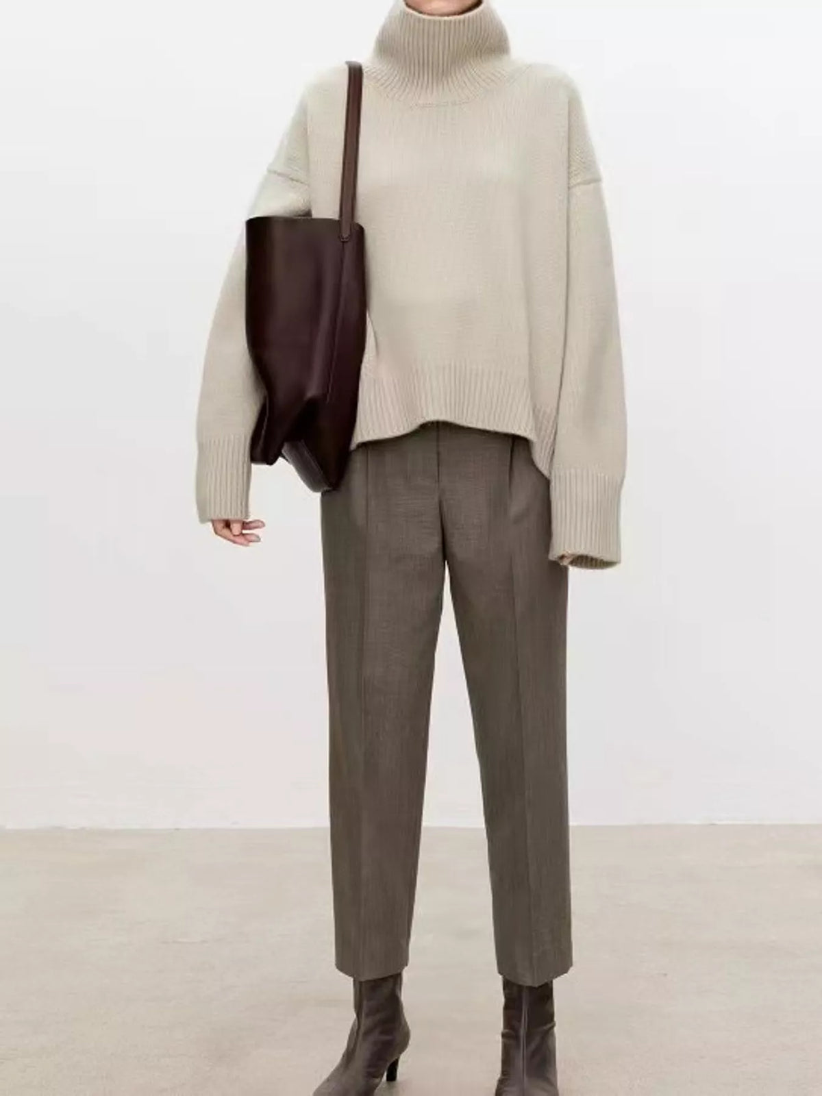 oversized turtleneck wool sweater | dropsona - neutral - packaging