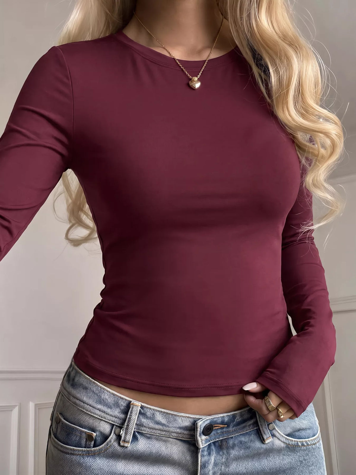 slim-fit long sleeve crew neck t-shirt – basic style | dropsona - neutral - material texture