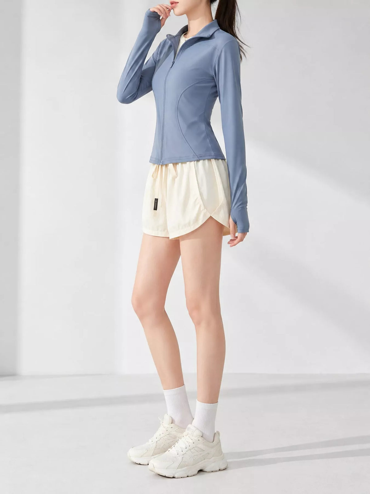 slim-fit quick-dry active outerwear | dropsona - neutral - size reference
