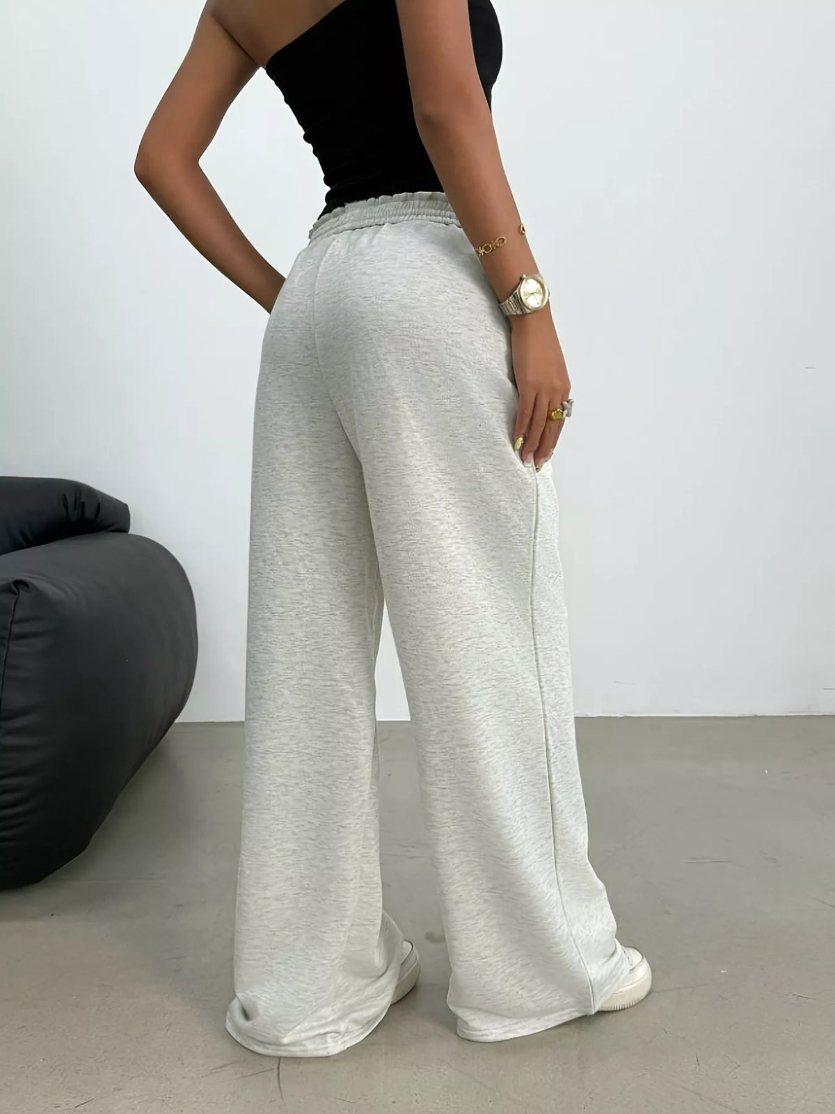 drawstring loose fit pants – drawstring,pocketed | dropsona - neutral - close-up detail
