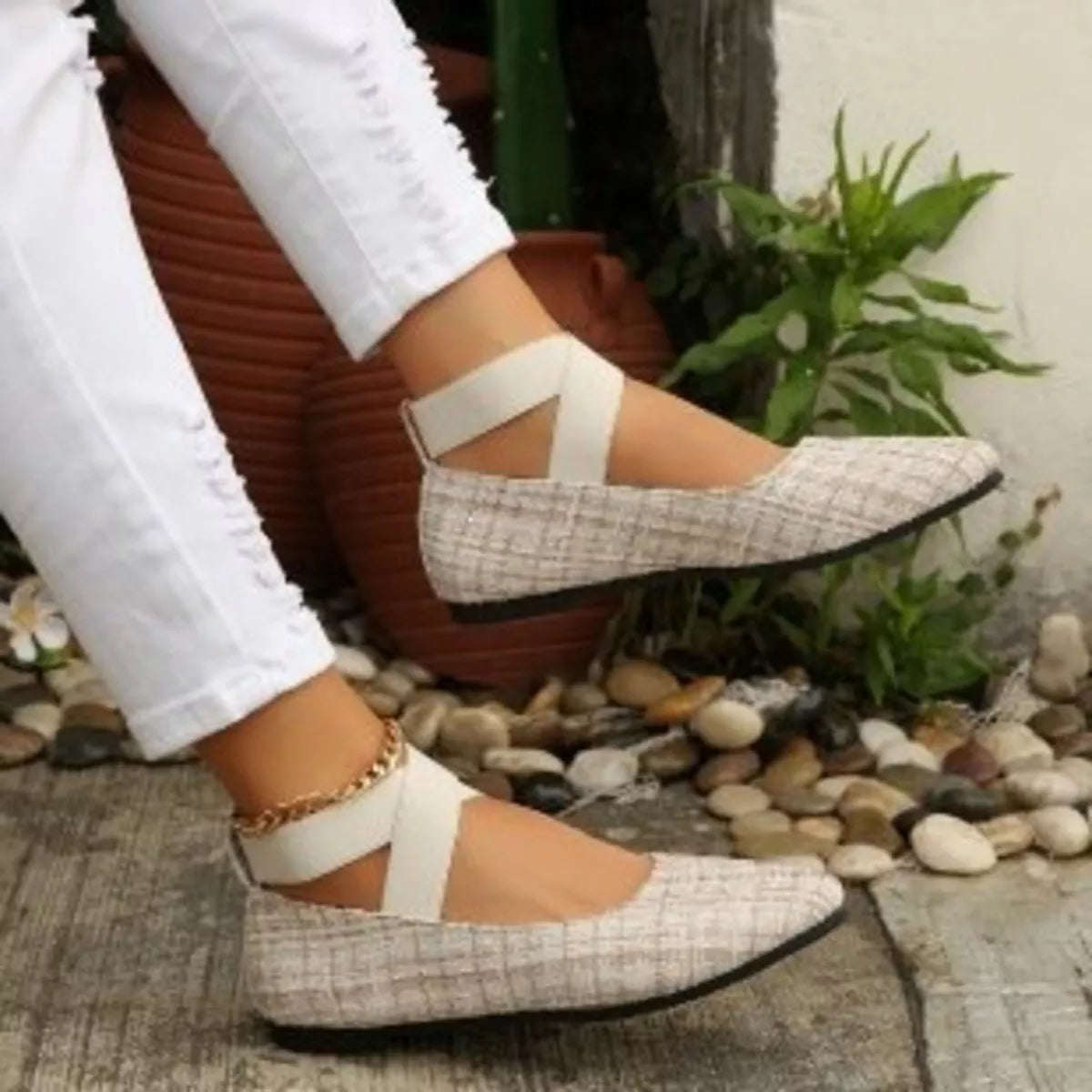 point toe slip-ons – classy ballet flats | dropsona - neutral - usage example