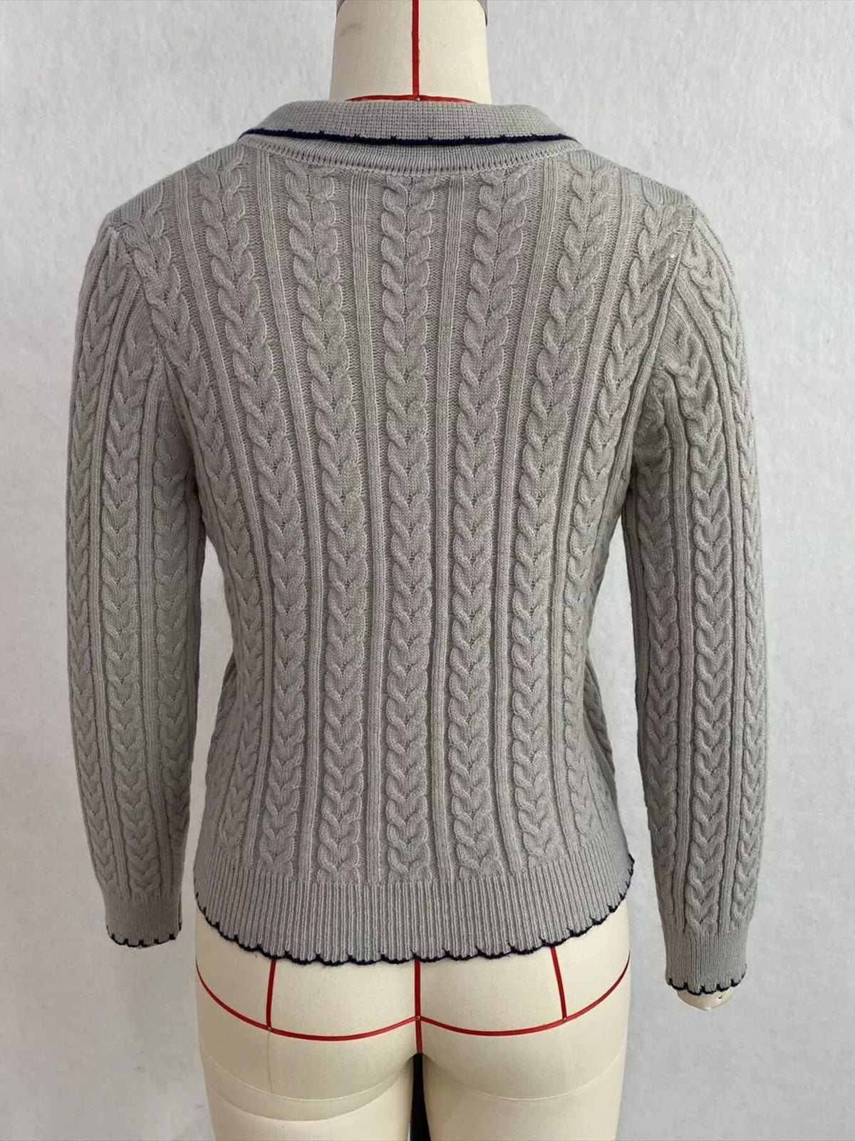 cable knit polo collar button-up cardigan | dropsona - neutral - usage example