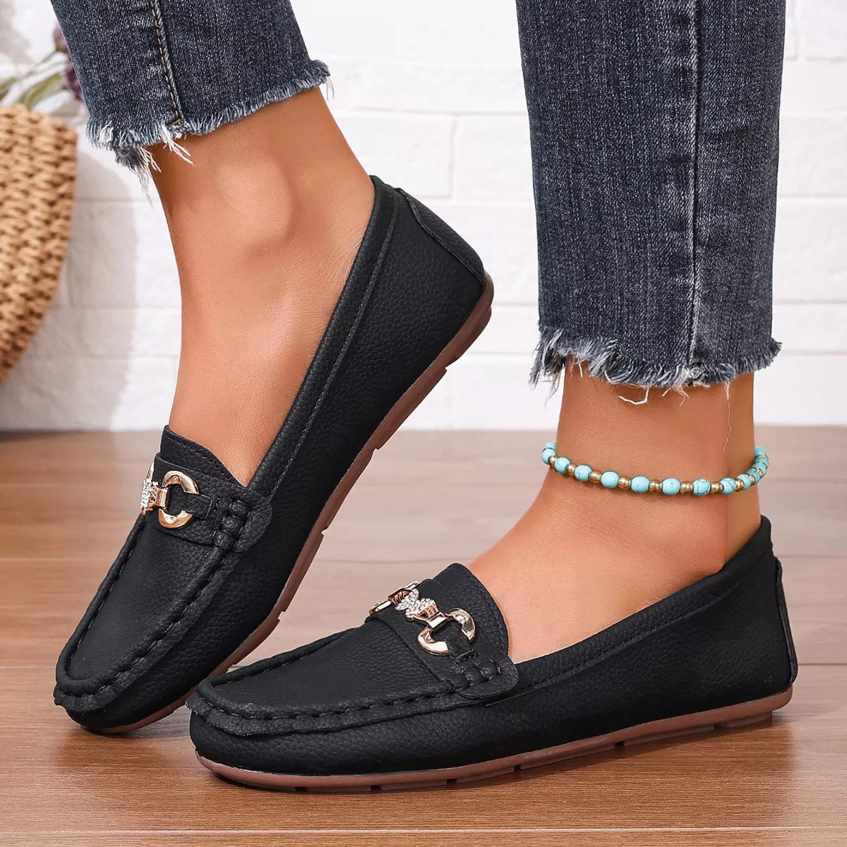 round toe slip-ons – gorgeous boots | dropsona - neutral - packaging