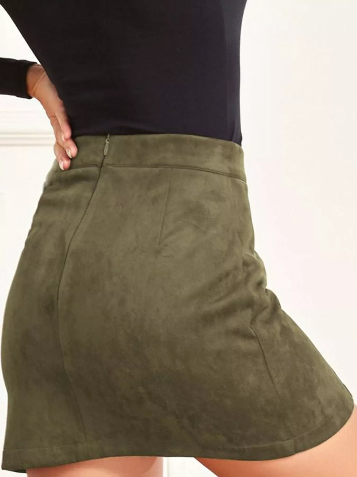high-waisted slit skirt – zipper, slit, seam detail | dropsona - neutral - packaging