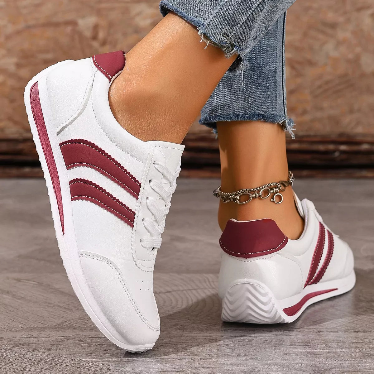 round toe lace up sneakers – modern steps | dropsona - neutral - close-up detail