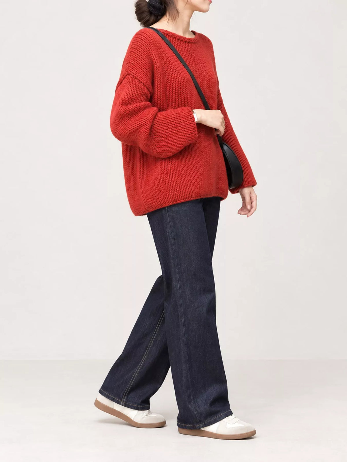 chunky knit dropped shoulder sweater | dropsona - neutral - close-up detail