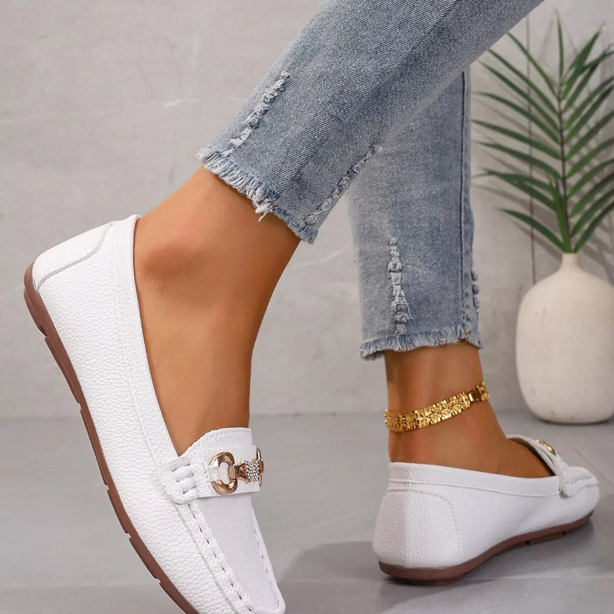 round toe slip-ons – gorgeous boots | dropsona - neutral - usage example