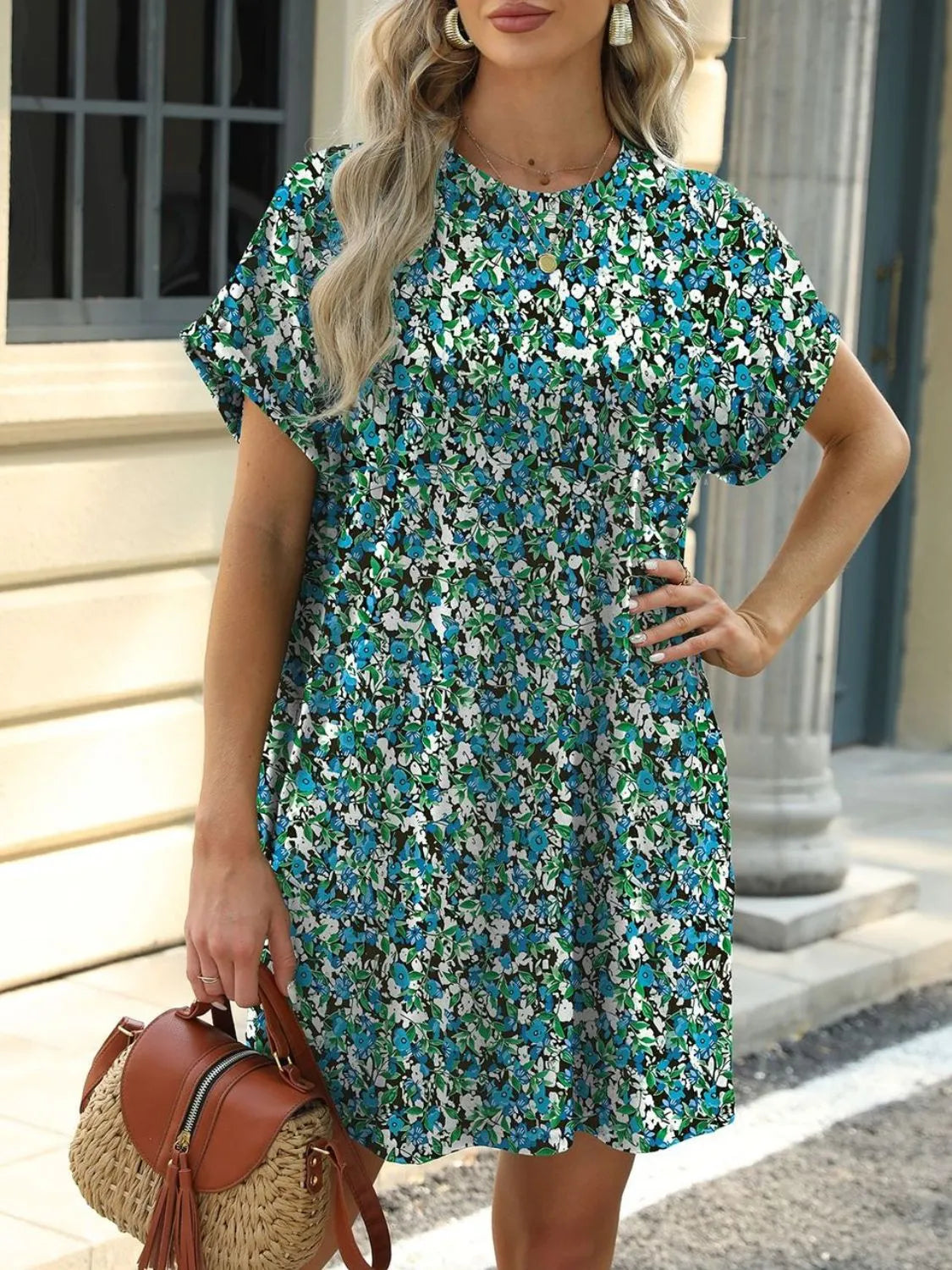printed round neck short sleeve mini dress - close-up detail