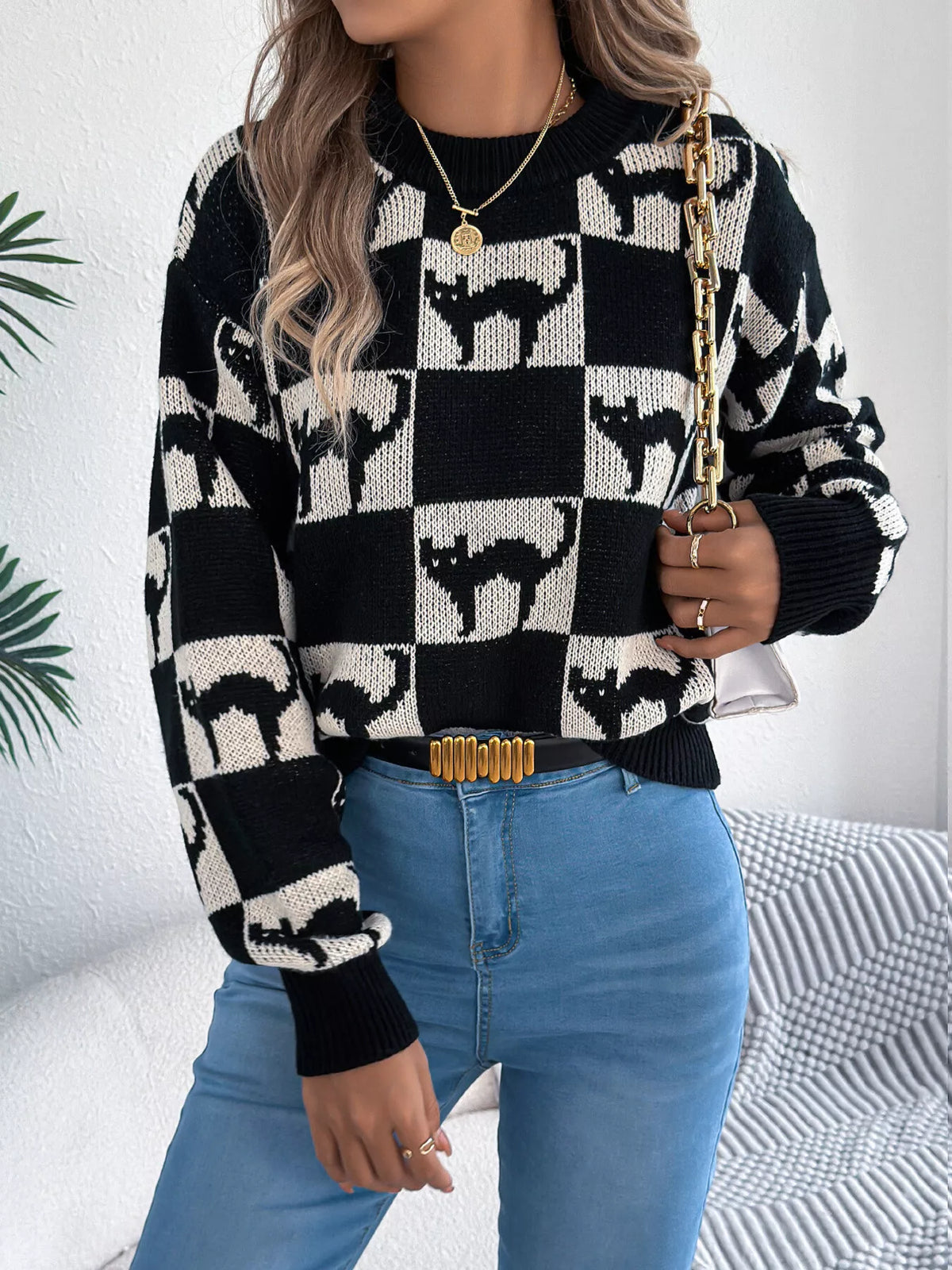 checkerboard halloween graphic sweater – basic style | dropsona - neutral - usage example